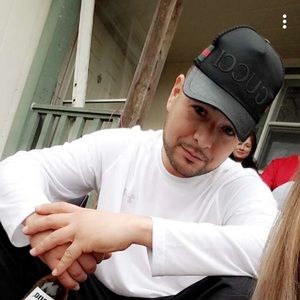 Meet your Posher, Eric